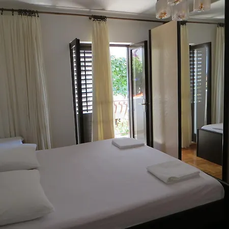 And Rogosic Hvar Town