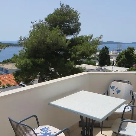 And Rogosic Apartamento *