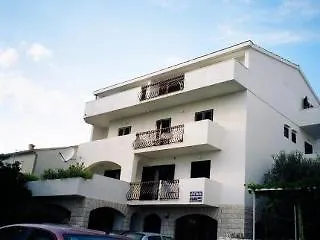 And Rogosic Διαμέρισμα *