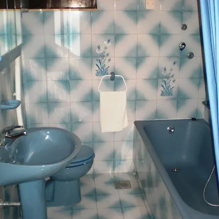 And Rogosic * Χβαρ