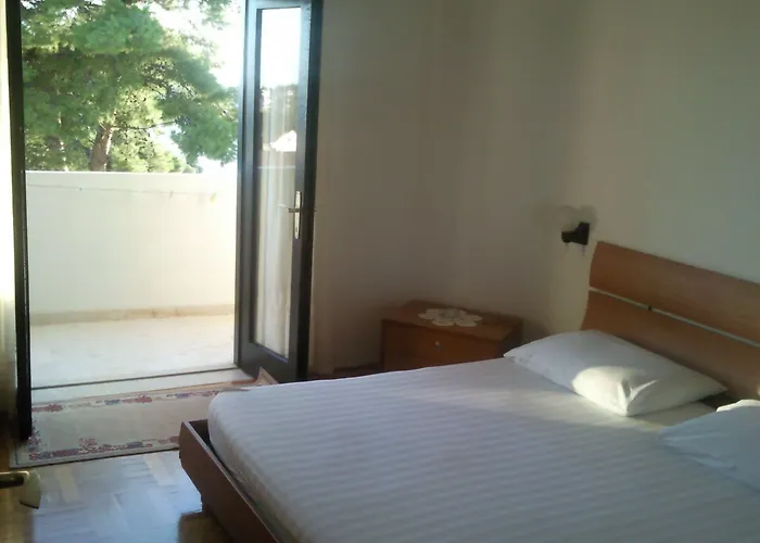 Apartment And Rogosic *