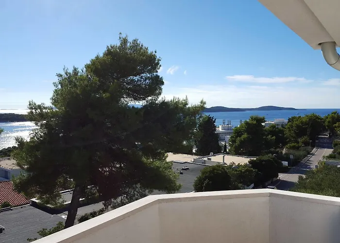 And Rogosic Apartament *