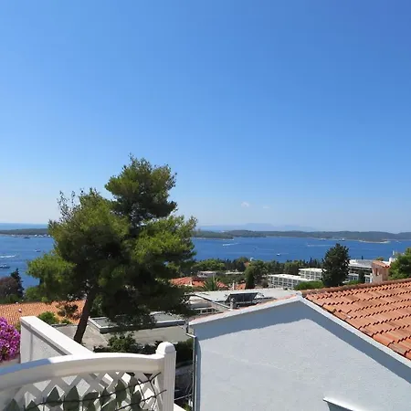 Apartman And Rogosic